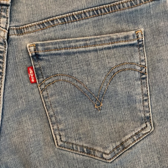 Levi’s denim mid length shorts size 26 - Picture 4 of 4